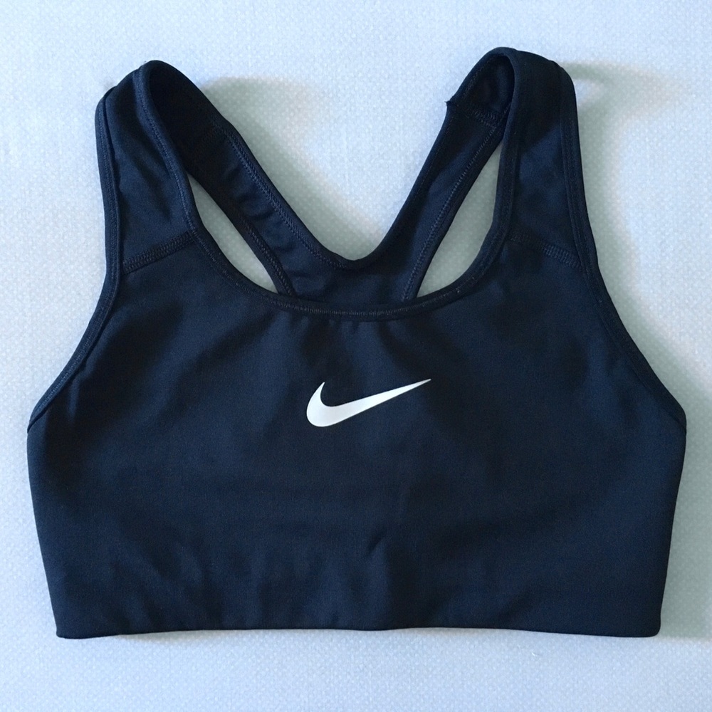 Nike sports bra - Picture 1 of 3